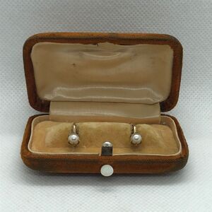 💛 10k Antique Pearl Screw Back Earrings